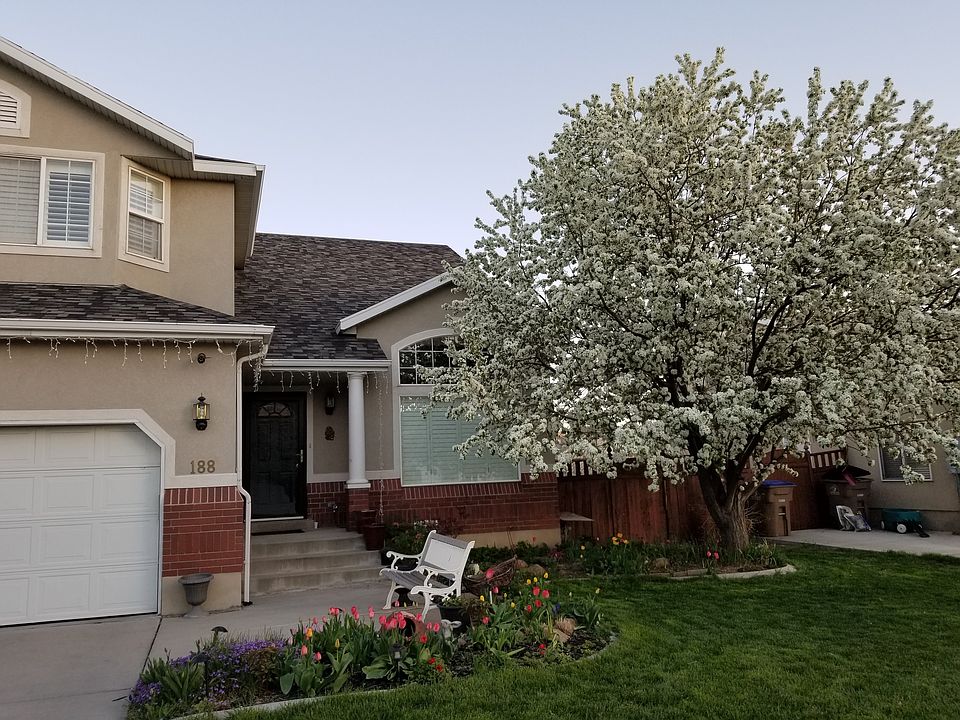 2nd image of 188 E Olive Berry Ln