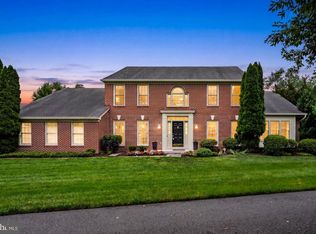 10215 Martinhoe Dr, Vienna, VA 22181