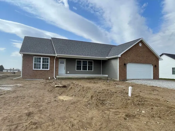 109 Village Pkwy, Jackson Center, OH 45334