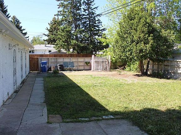 3rd image of 2714 10a Ave S #1A