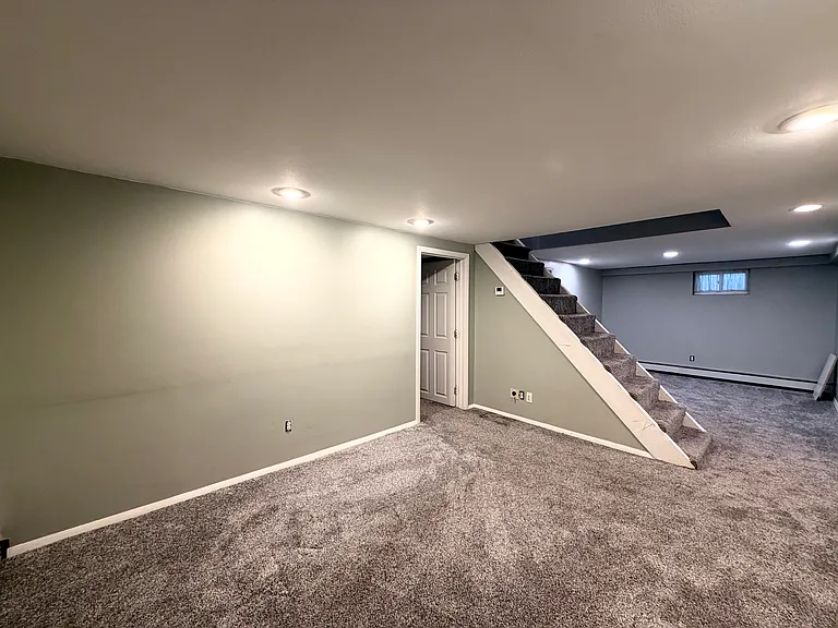 49 Maple Dr #1 — Photo 18