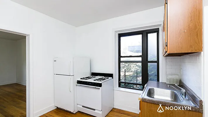 Rented by Nooklyn NYC LLC | media 39