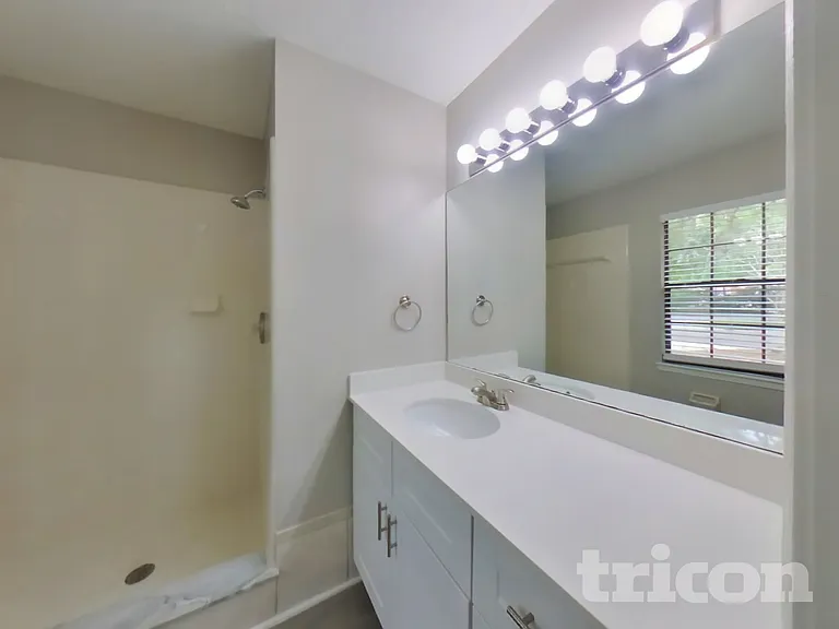 3572 Raymur Villa Dr — Photo 7