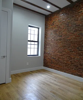 Rented by Lofts and Flats LLC | media 36