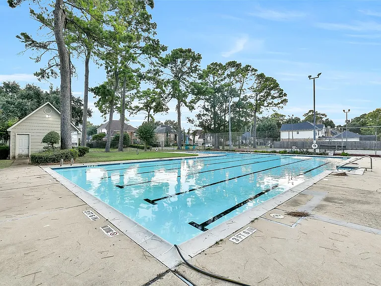 3911 Cherry Forest Dr — Photo 49