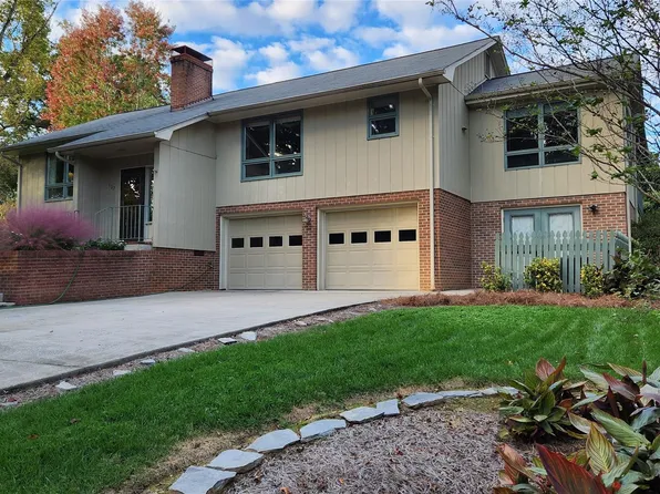127 Mimosa Hills Dr, Morganton, NC 28655