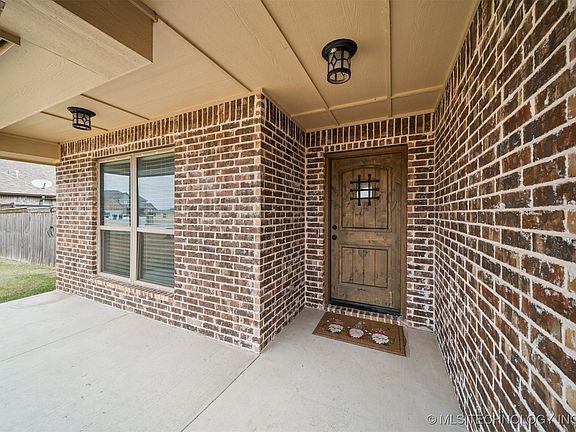 5th image of 14241 N 68th East Ave