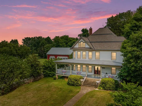 12040 Berlin Tpke, Lovettsville, VA 20180