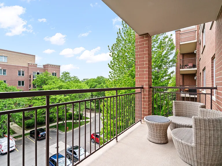 5155 Madison St #403 — Photo 25