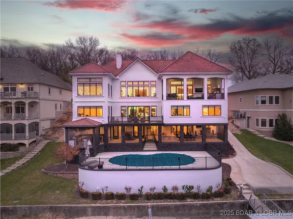 190 Via Cresta Dr, Sunrise Beach, MO 65079