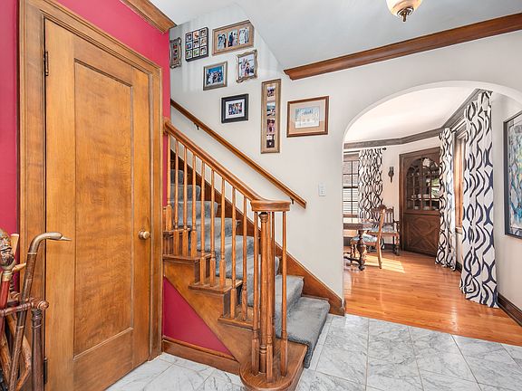 3rd image of 336 Hamilton Ave