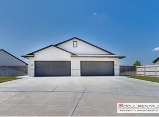 602 E Martens Dr, Goddard, KS 67052
