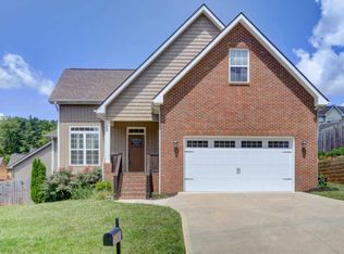 7925 Juneau Ln, Knoxville, TN 37931