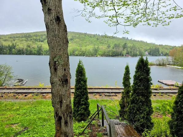 9 Highland Drive, Dedham, ME 04429