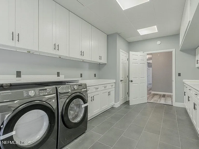 1770 Victoria Chase Ct — Photo 89