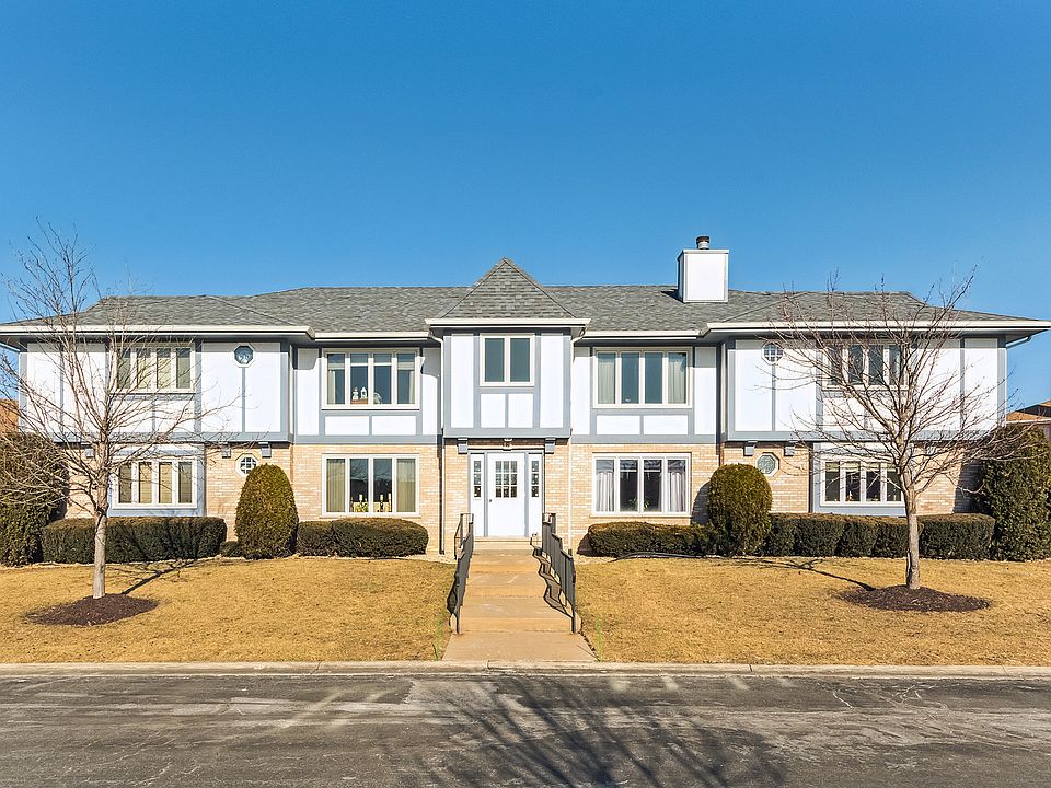 1st image of 6 Saint Moritz Dr Unit 202