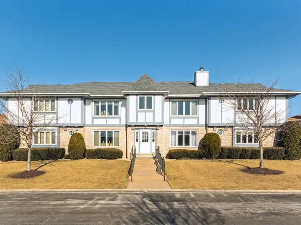 6 Saint Moritz Dr Unit 202, Palos Park, IL 60464