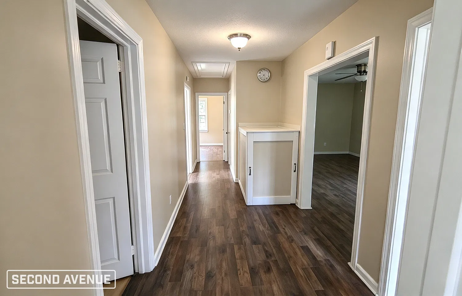 3 bed, 1.0 bath, 1126 sqft, $1,225 — Photo 3