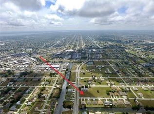 718 SE 7th St, Cape Coral, FL 33990