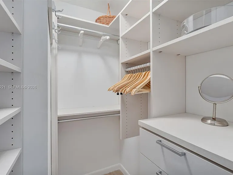 2301 Collins Ave #902 — Photo 21