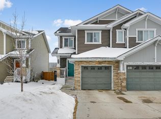 921 Ebbers Cres NW, Edmonton, AB T5Y 3V1