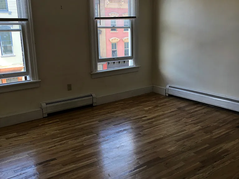 390 Main St #3F — Photo 3