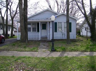 204 S 8th St, Herrin, IL 62948