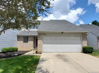 5473 Country Hearth Ln, Grand Blanc, MI 48439