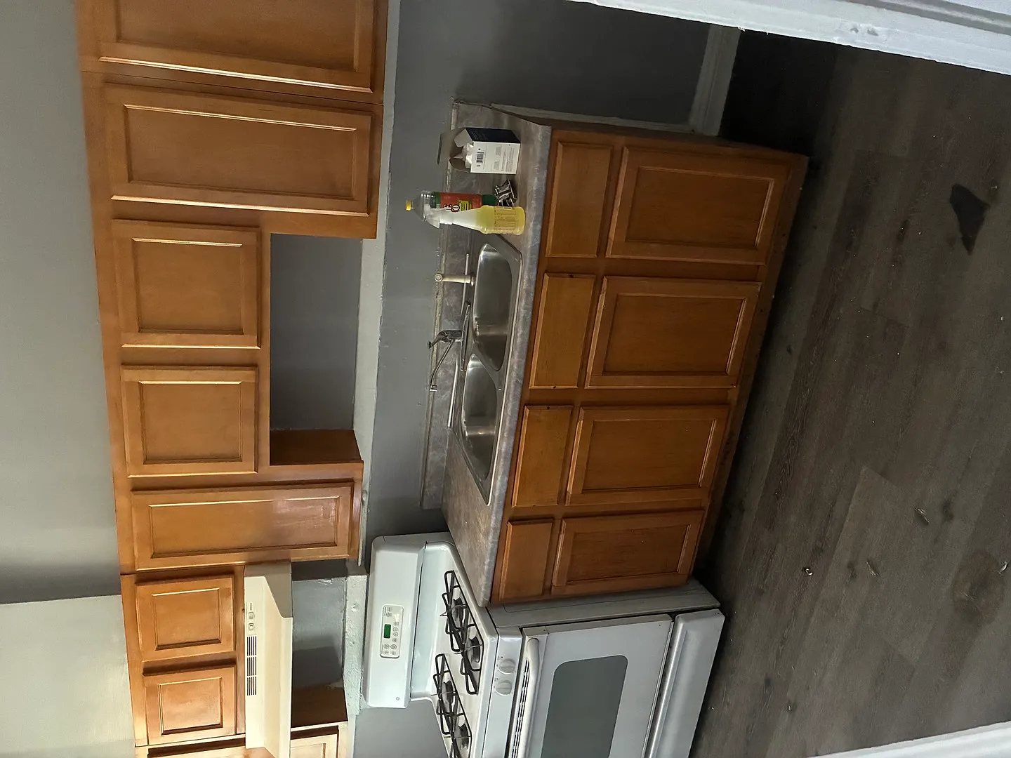 2 bed, 1000 sqft, $1,400 — Photo 4