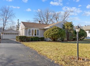 3605 Wren Ln, Rolling Meadows, IL 60008