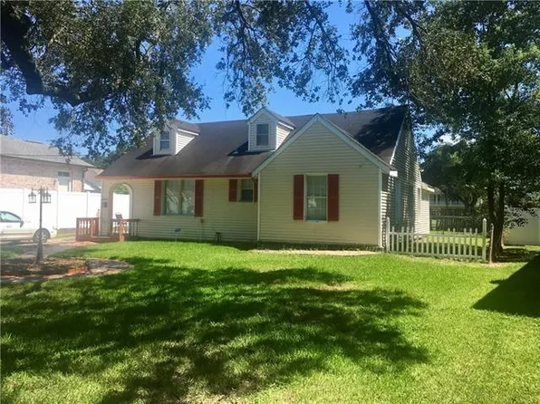 4967 Miles Dr, New Orleans, LA 70122