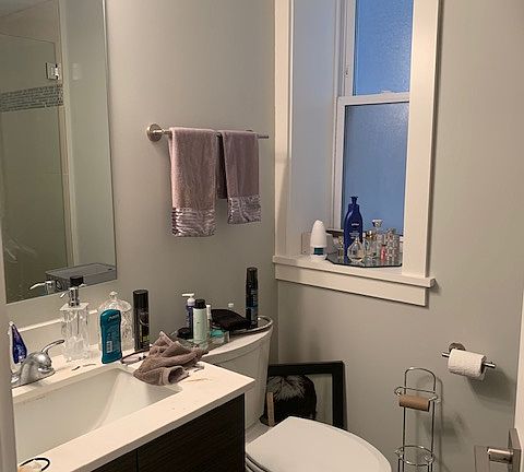 5th image of 1857 W Dickens Ave APT 1F