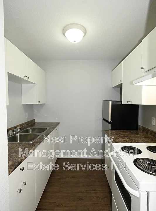 4280 Quentin Ave #204