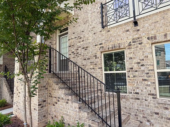 2nd image of 4180 Essex Pond Way