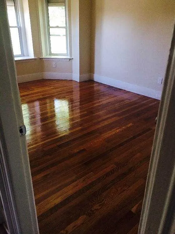5 bed, 1.5 bath, $4,200 — Photo 4