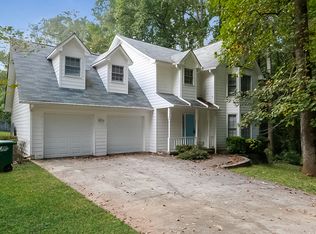 8661 Twin Oaks Dr, Jonesboro, GA