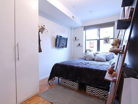 4th image of 888 Myrtle Ave APT 4A