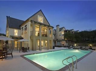 1040 Cresta Way APT 10, San Rafael, CA 94903