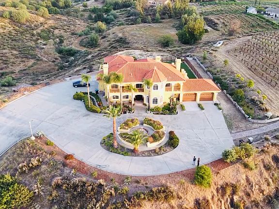 2nd image of 34083 Vino Way