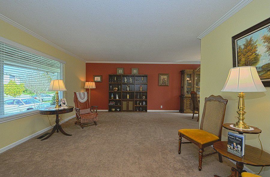 2nd image of 414 Glenford Park Ct