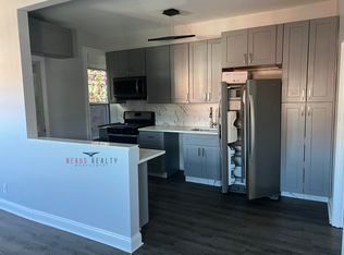 2850 46th St #2, Astoria, NY 11103