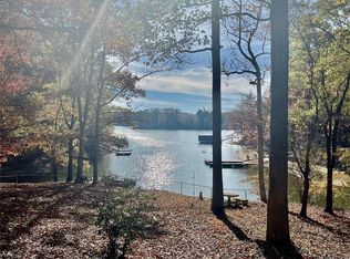 454 Laurel Cove Rd, Statesville, NC 28677