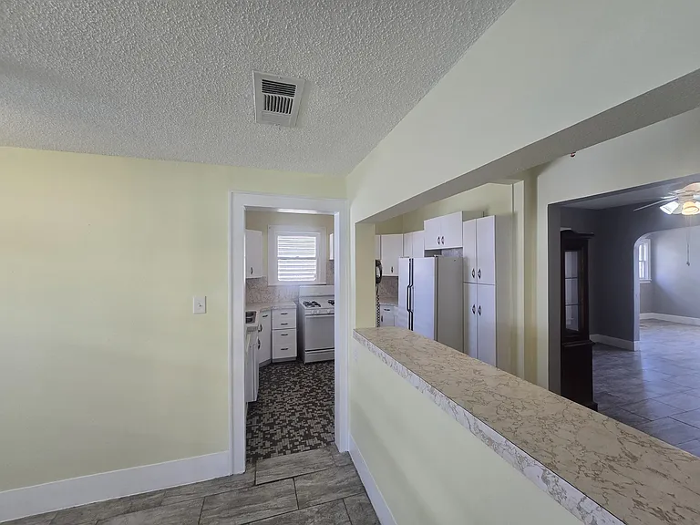 3828 Avenue S 1/2 — Photo 20