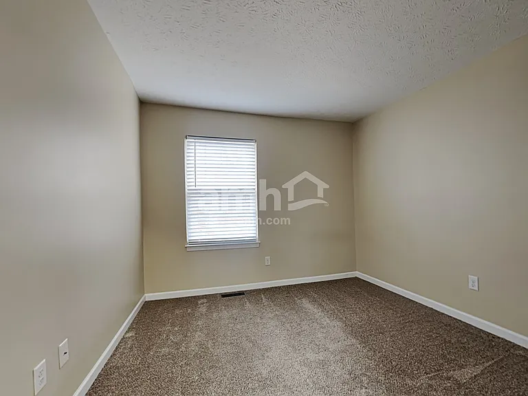 268 Indian Lake Dr — Photo 15