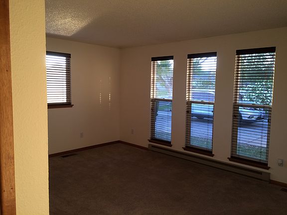5th image of 703 S 54th Ave