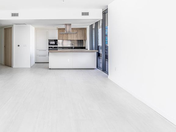 2nd image of 1001 Brickell Ave #2212