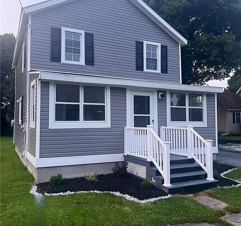 1st image of 35 Richardson Ave