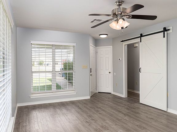4th image of 1227 Flying Ace Cir