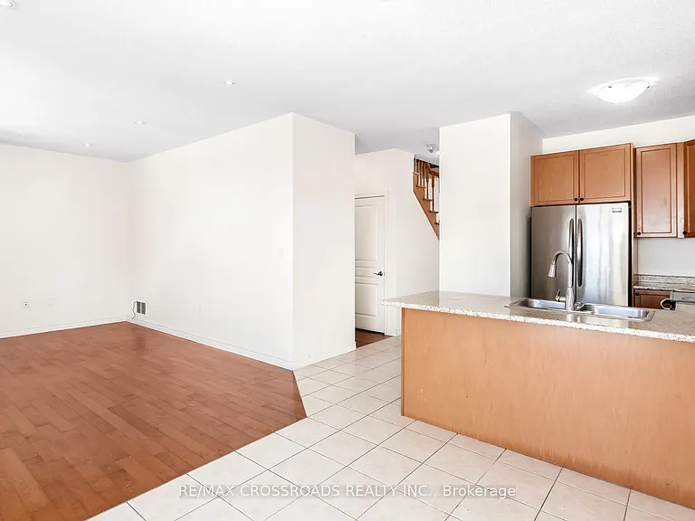 7 Colorado Blvd — Photo 14
