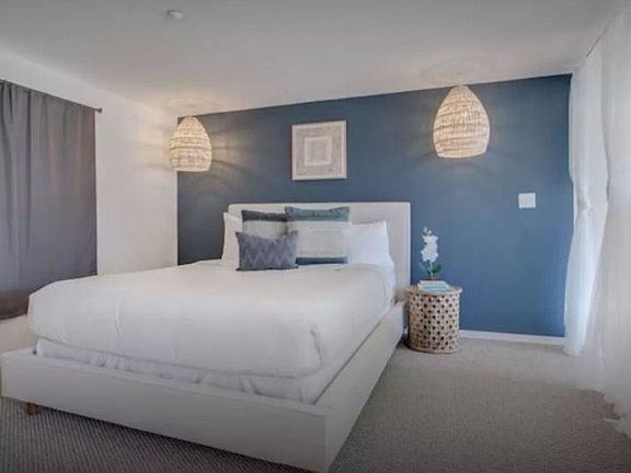 3rd image of 1805 Columbia St #306